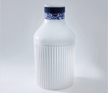 Dutch Design Collar Bottle - shop.holland.com Holland Design & Gifts