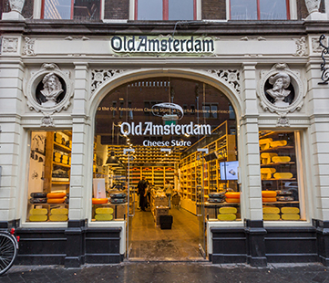 Holland Design & Gifts geniet van Nederlandse kaas
